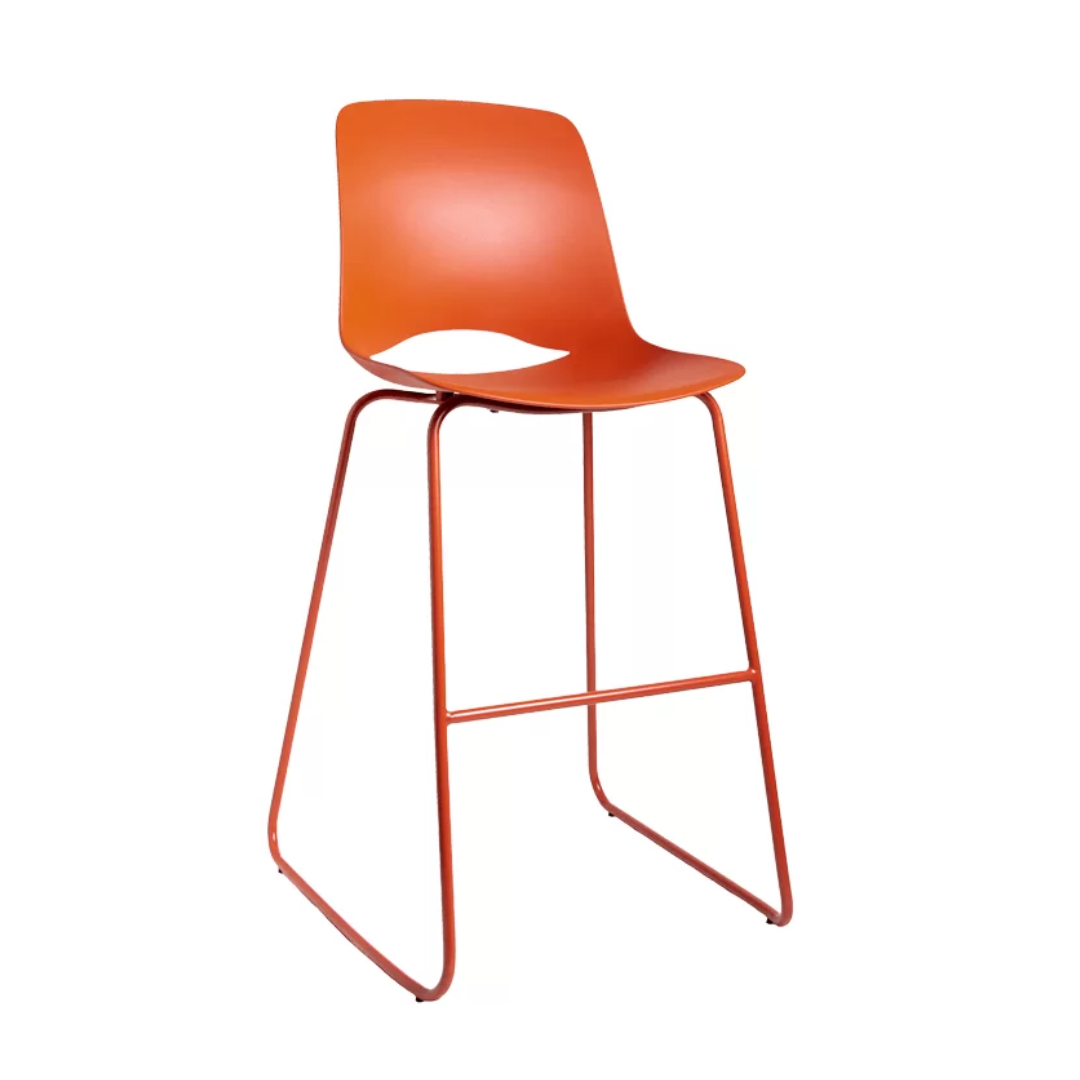 Taburete Bali rojo base trineo